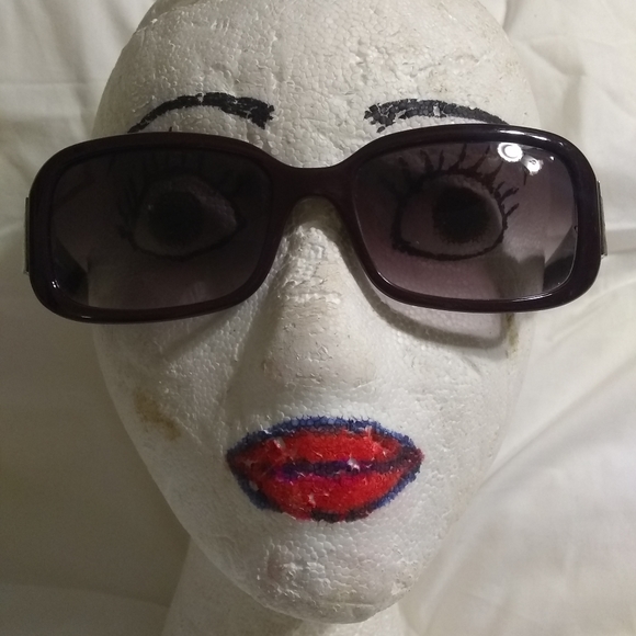 Fendi sunglasses - Picture 14 of 14